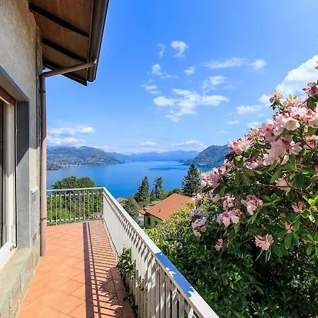 Lovely With Amazing Views! - Casa Laura Сasa de vacaciones *