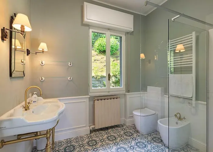 Lovely With Amazing Views! - Casa Laura 스트레사